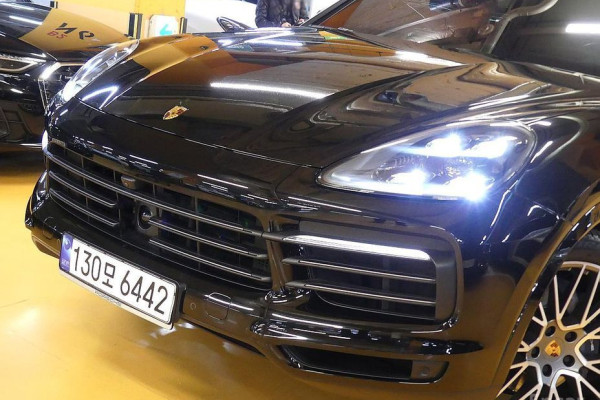 2023 Porsche Cayenne с пробегом 31 000 км