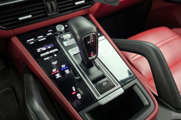 2022 Porsche Cayenne с пробегом 56 045 км