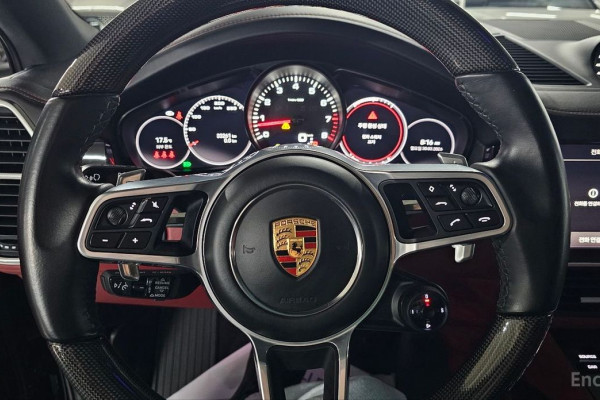 2022 Porsche Cayenne с пробегом 33 261 км