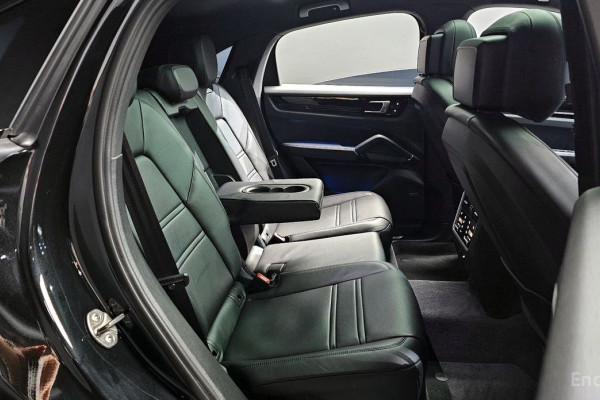 2022 Porsche Cayenne с пробегом 91 509 км