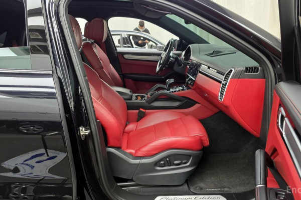 2022 Porsche Cayenne с пробегом 56 045 км