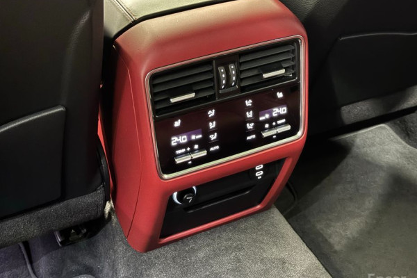 2023 Porsche Cayenne с пробегом 44 711 км