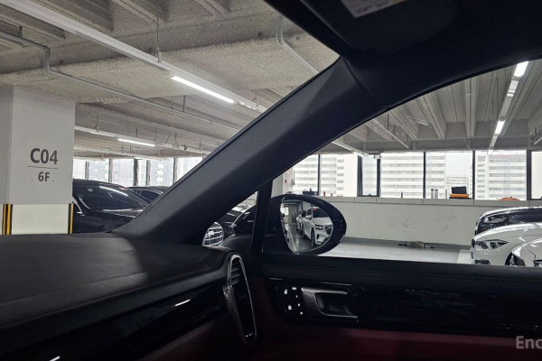 2022 Porsche Cayenne с пробегом 33 261 км