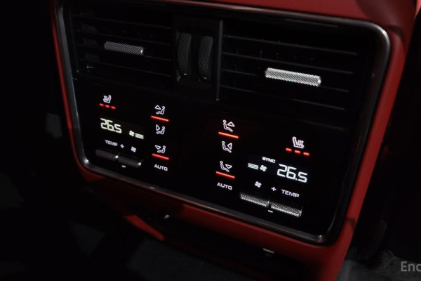 2022 Porsche Cayenne с пробегом 59 921 км