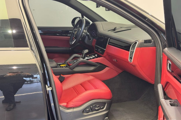 2023 Porsche Cayenne с пробегом 44 711 км