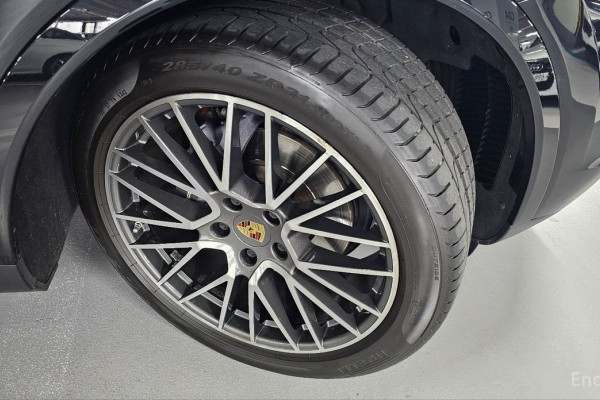 2022 Porsche Cayenne с пробегом 33 261 км