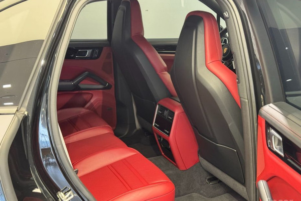 2023 Porsche Cayenne с пробегом 44 711 км