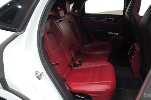 2021 Porsche Cayenne с пробегом 57 532 км