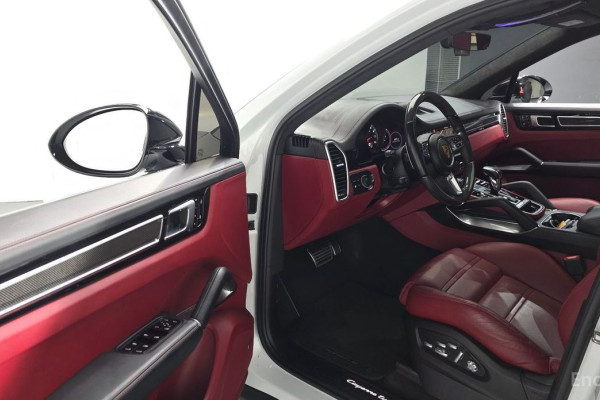 2021 Porsche Cayenne с пробегом 57 532 км