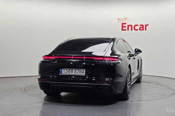 2023 Porsche Panamera с пробегом 48 128 км