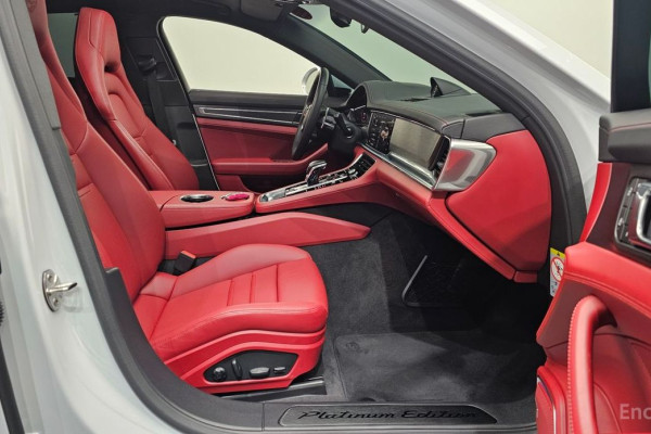 2023 Porsche Panamera с пробегом 36 284 км