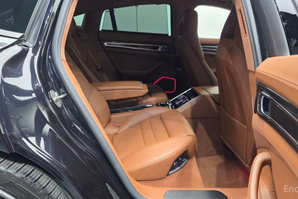 2023 Porsche Panamera с пробегом 48 128 км