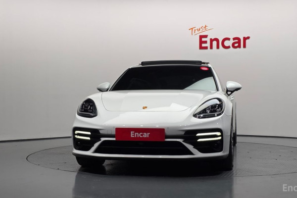 2022 Porsche Panamera с пробегом 55 330 км