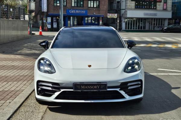 2022 Porsche Panamera с пробегом 33 500 км