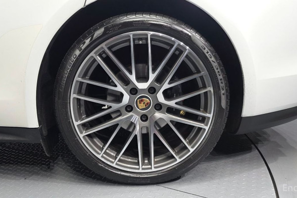 2022 Porsche Panamera с пробегом 55 330 км