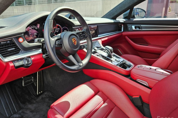 2022 Porsche Panamera с пробегом 33 500 км
