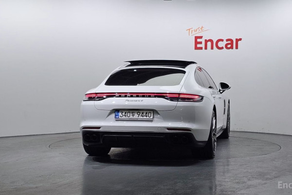 2022 Porsche Panamera с пробегом 35 094 км