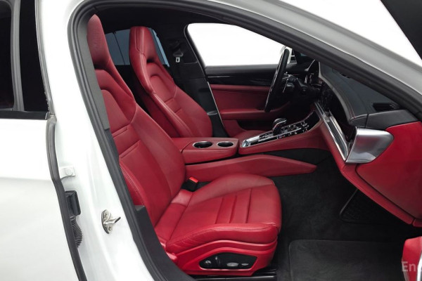 2022 Porsche Panamera с пробегом 55 330 км