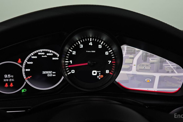 2021 Porsche Panamera с пробегом 32 932 км