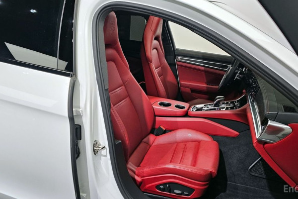2022 Porsche Panamera с пробегом 35 094 км
