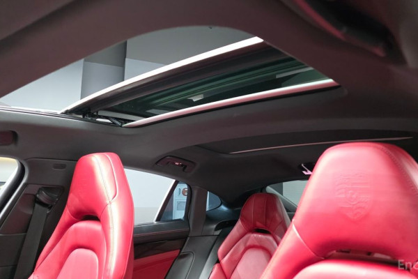 2022 Porsche Panamera с пробегом 55 330 км