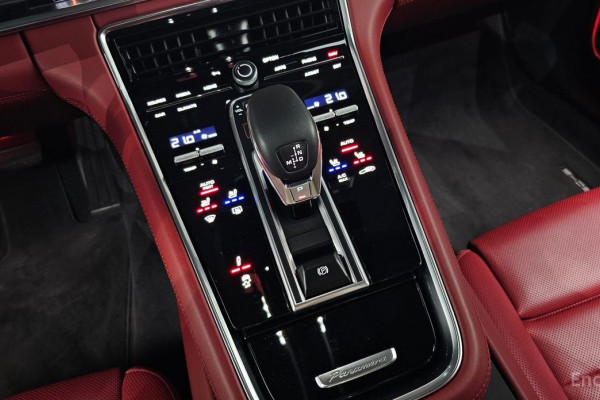 2021 Porsche Panamera с пробегом 32 932 км