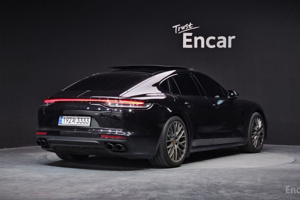2023 Porsche Panamera с пробегом 13 553 км