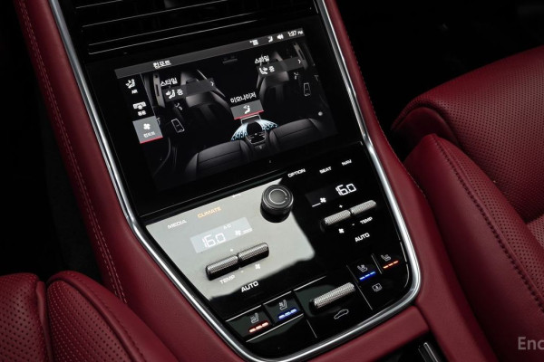 2022 Porsche Panamera с пробегом 55 330 км