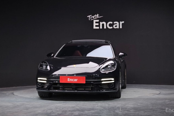 2023 Porsche Panamera с пробегом 13 553 км