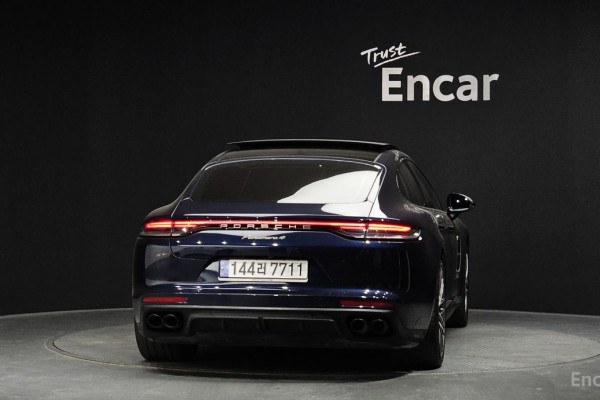 2023 Porsche Panamera с пробегом 43 804 км