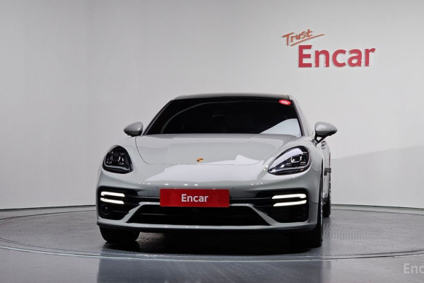 2023 Porsche Panamera с пробегом 19 783 км
