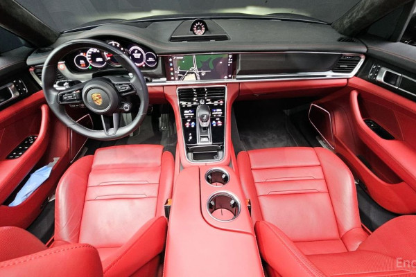 2023 Porsche Panamera с пробегом 13 553 км