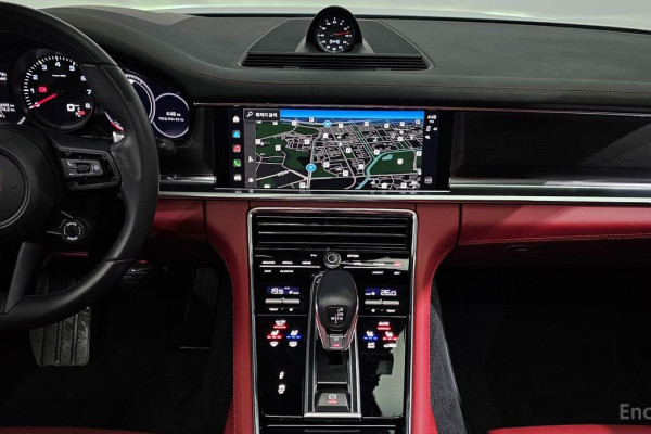 2022 Porsche Panamera с пробегом 35 094 км