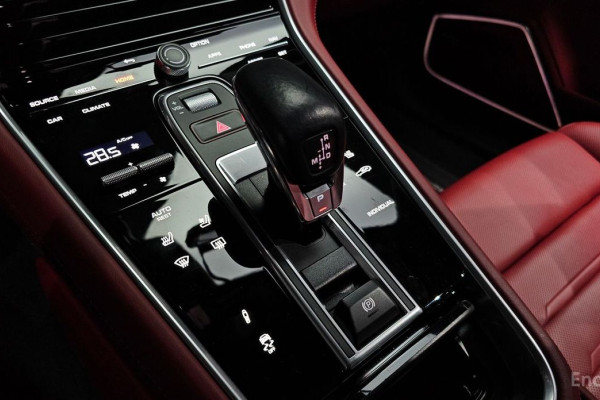 2023 Porsche Panamera с пробегом 43 804 км