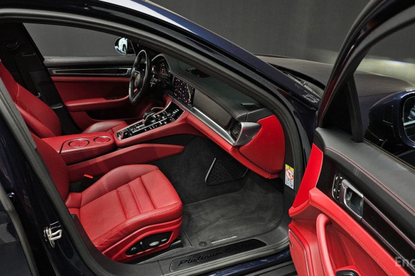 2023 Porsche Panamera с пробегом 43 804 км