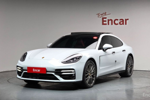 2023 Porsche Panamera с пробегом 46 812 км