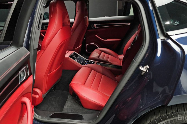 2023 Porsche Panamera с пробегом 43 804 км