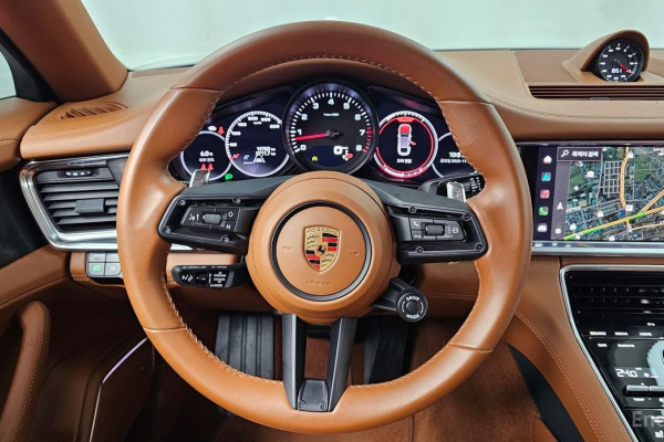 2023 Porsche Panamera с пробегом 19 783 км
