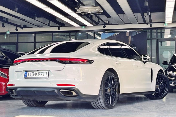 2021 Porsche Panamera с пробегом 41 296 км