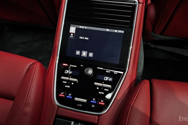 2023 Porsche Panamera с пробегом 43 804 км