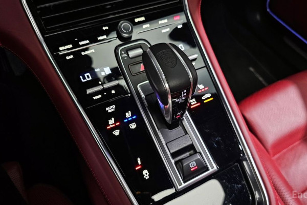 2022 Porsche Panamera с пробегом 74 638 км