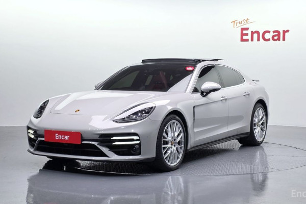 2022 Porsche Panamera с пробегом 12 320 км