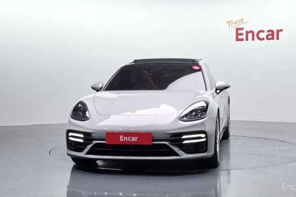2022 Porsche Panamera с пробегом 12 320 км