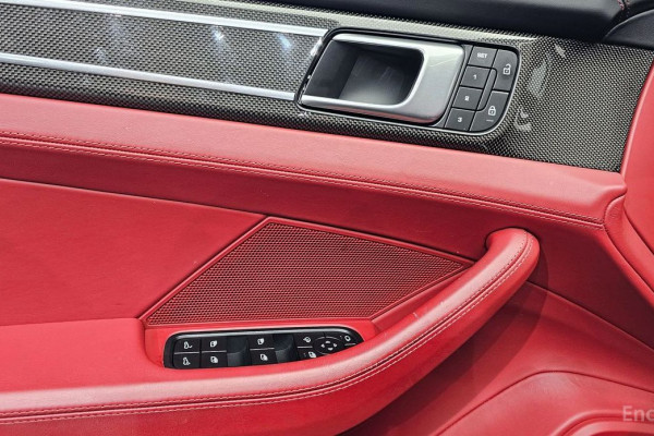 2022 Porsche Panamera с пробегом 74 638 км