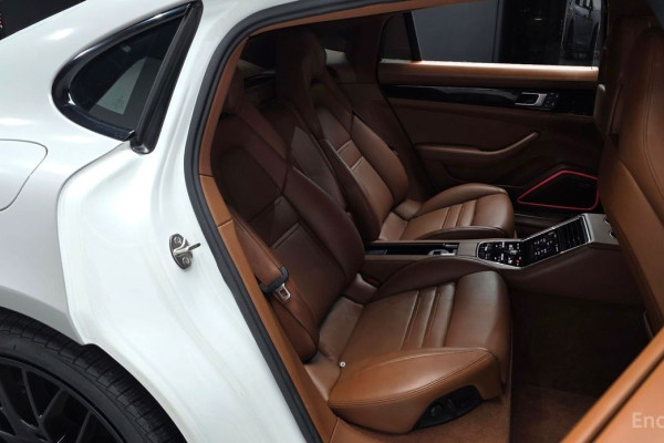 2021 Porsche Panamera с пробегом 46 467 км