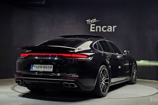 2022 Porsche Panamera с пробегом 34 701 км