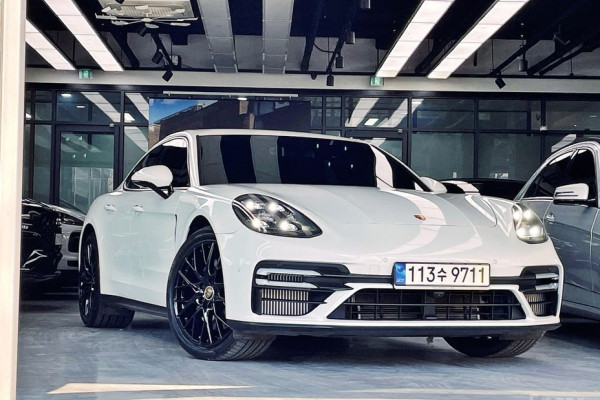 2021 Porsche Panamera с пробегом 41 296 км