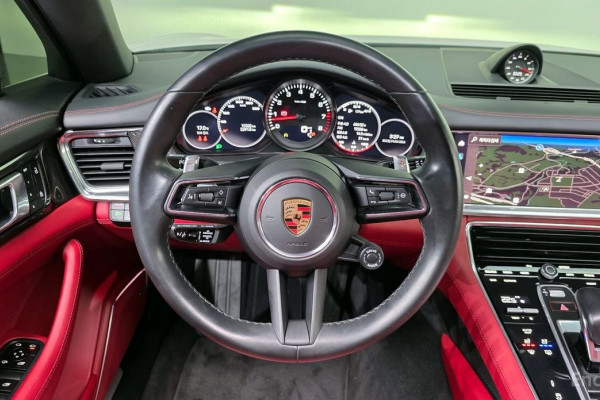 2022 Porsche Panamera с пробегом 12 320 км