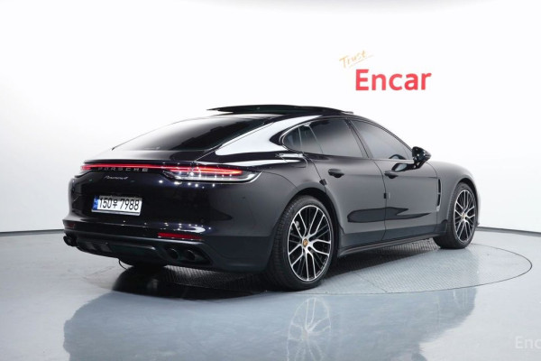 2023 Porsche Panamera с пробегом 63 204 км