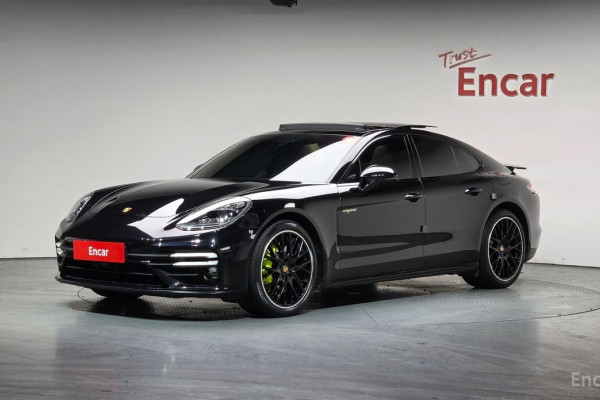 2021 Porsche Panamera с пробегом 81 939 км